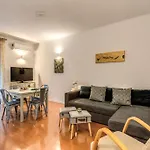 Dolcevita Apartment *